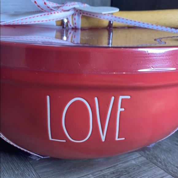 Rae Dunn LOVE red mixing bowl & spatula NEW - Picture 2 of 3